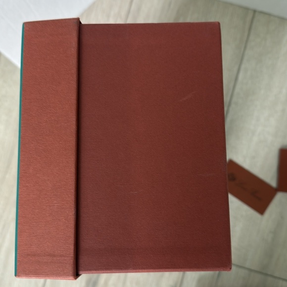 LORO PIANA GIFT BOX  Gift Box with Teal Accents - Picture 9 of 11